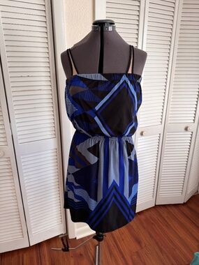 "Express" Strapless Geometric Pattern Blues Dress - M
